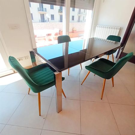 Mayfair Lifestyle Suites By Babylon Stay Napoli Bagian luar foto