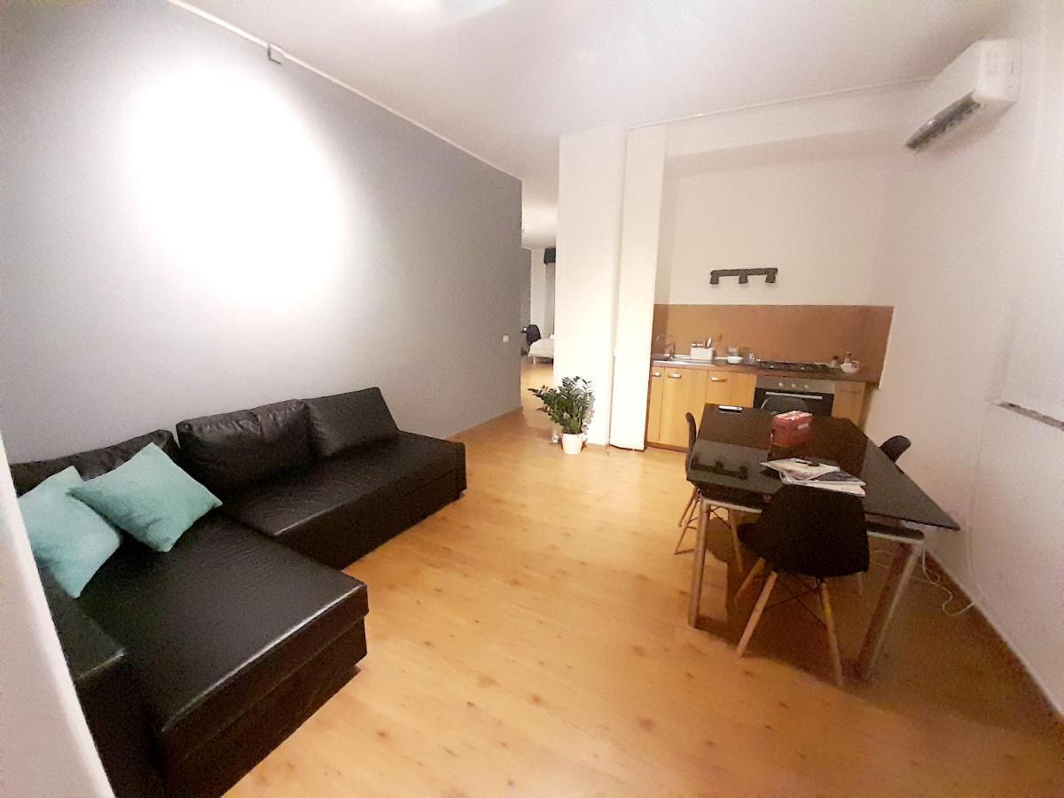 Mayfair Lifestyle Suites By Babylon Stay Napoli Bagian luar foto