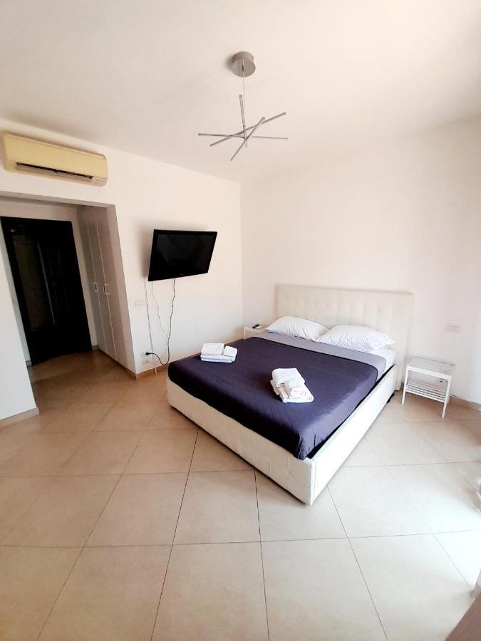 Mayfair Lifestyle Suites By Babylon Stay Napoli Bagian luar foto