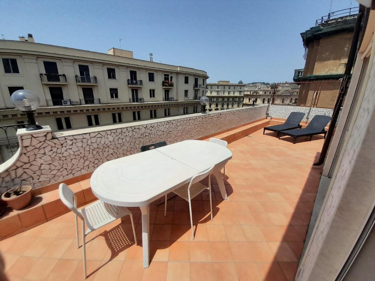 Mayfair Lifestyle Suites By Babylon Stay Napoli Bagian luar foto