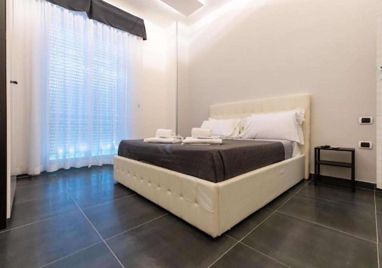 Mayfair Lifestyle Suites By Babylon Stay Napoli Bagian luar foto