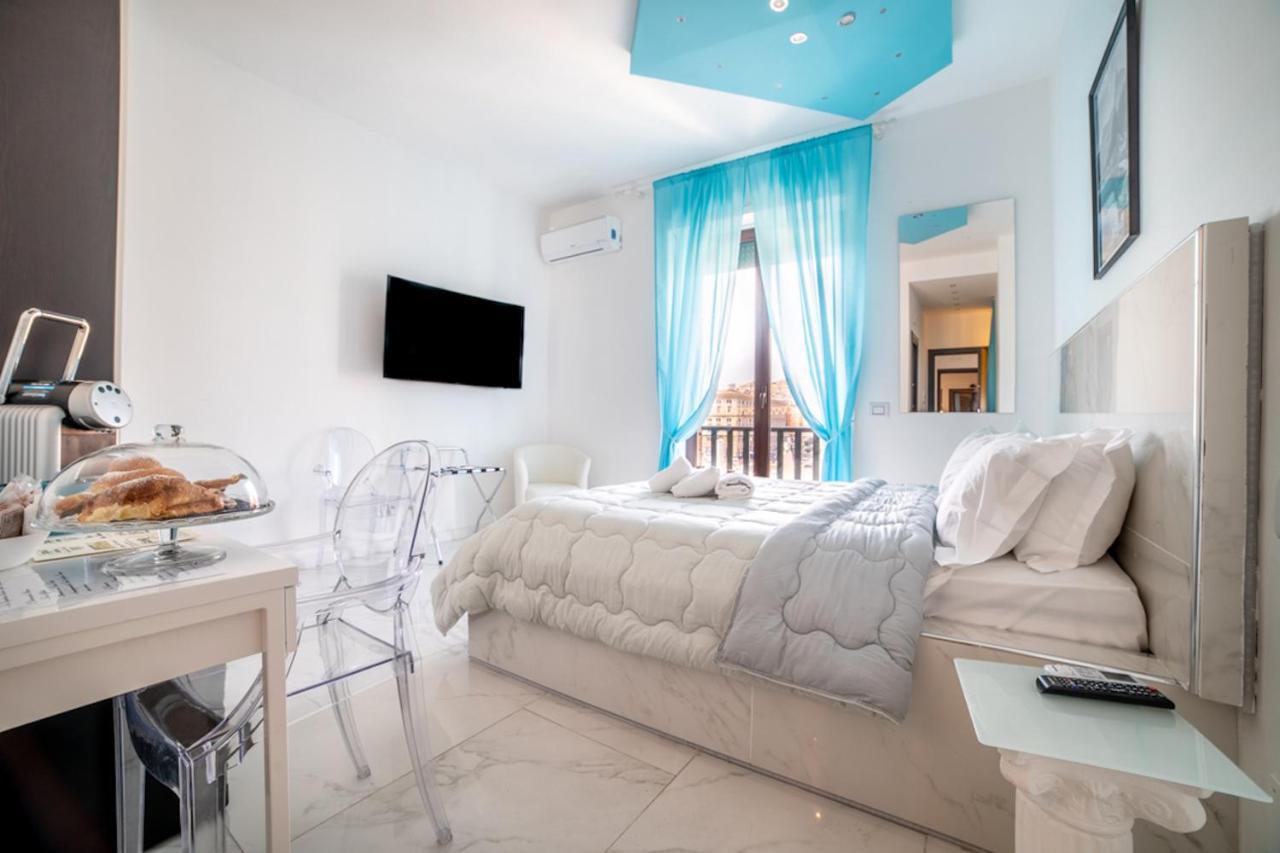 Mayfair Lifestyle Suites By Babylon Stay Napoli Bagian luar foto