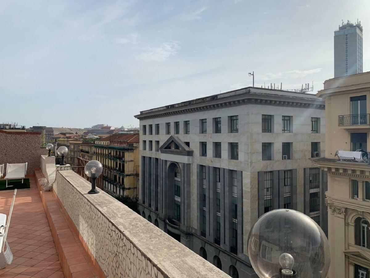 Mayfair Lifestyle Suites By Babylon Stay Napoli Bagian luar foto